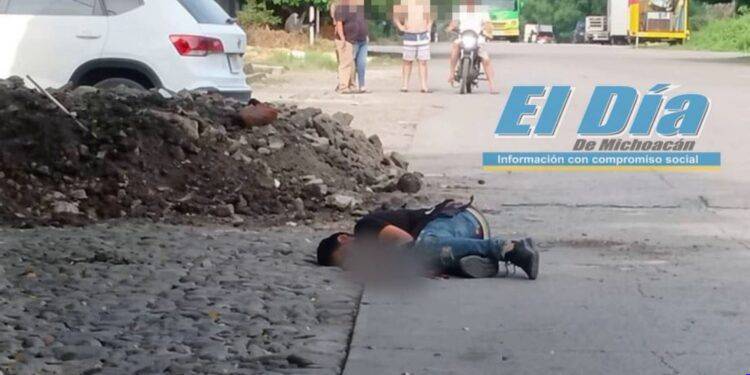 Presunto Trabajador del campo es ultimado a balazos en Apatzingán