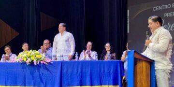 Abandonan cadáver embolsado en Parácuaro