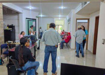 Fiscal de Michoacán pide otra licencia y abre debate sobre prioridades: ¿justicia o 4T?