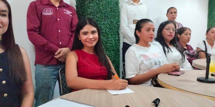 Mujeres y Jóvenes Respaldamos a Raúl Morón en Apatzingán: Paola Castañeda