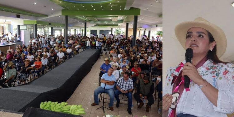 Paola Castañeda encabeza asamblea en Apatzingán y llama a la unidad para impulsar a Raúl Morón como Coordinador Estatal de la Cuarta Transformación