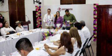 Detiene FGE a mando y dos policías de José Sixto Verduzco, así como a un civil