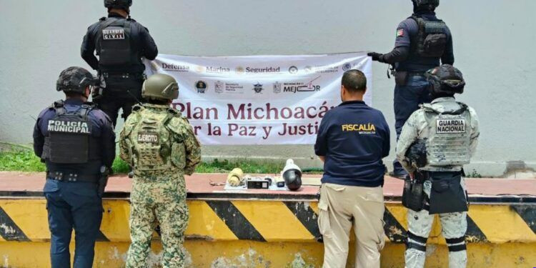 GOLPE AL HALCONEO SSP y Fuerzas Federales Decomisan 12 Ojos Fantasma en Apatzingán