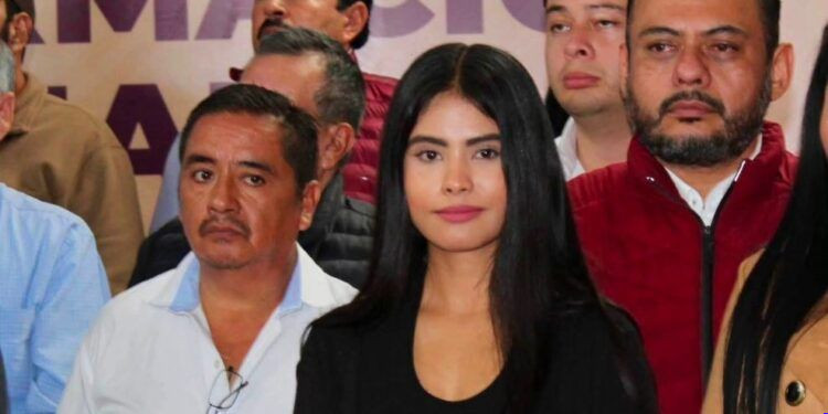 Exsecretaria de Carlos Manzo destapa vínculos entre Grecia Quiroz y Samuel “n” y pide investigación de fondo