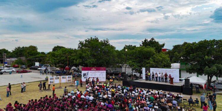 Arranca Fanny Arreola la construcción del Centro Comunitario «México Imparable» en la colonia Pénjamo, considerada la obra más emblemática de su gobierno