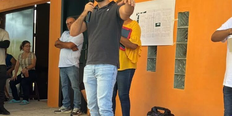 El PRD mide sus fuerzas en Apatzingán; los números nos dan para ir solos: Jonathan Manzo