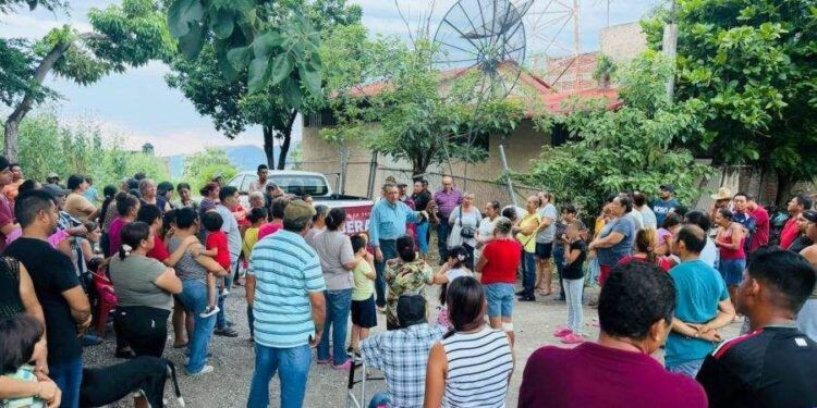 En cateo, cumplimenta FGE orden de aprehensión contra dos presuntos responsables de la desaparición de un maestro