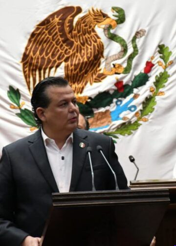 Bedolla presume 31 mil mdp en obra pública y reduce homicidios en su 5° Informe