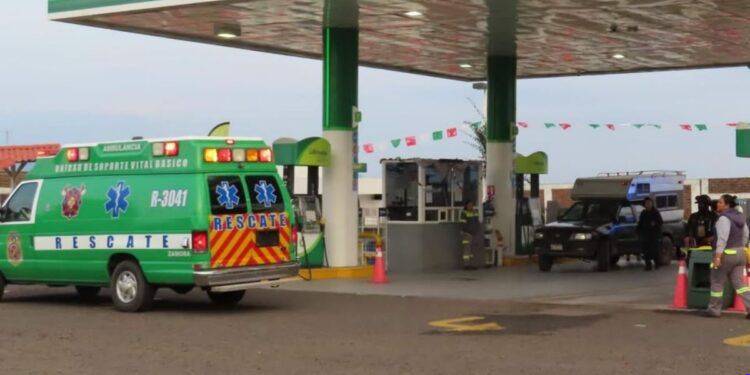 Gasolineras, blanco recurrente de la delincuencia en Michoacán: ataque armado y asalto con herido en distintos municipios
