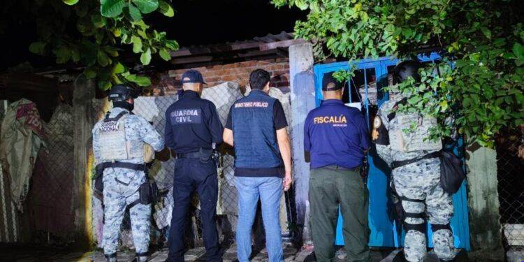 Asesinan a balazos a hombre en la colonia Bosques del Olimpo; muere cuando era trasladado a hospital en Uruapan