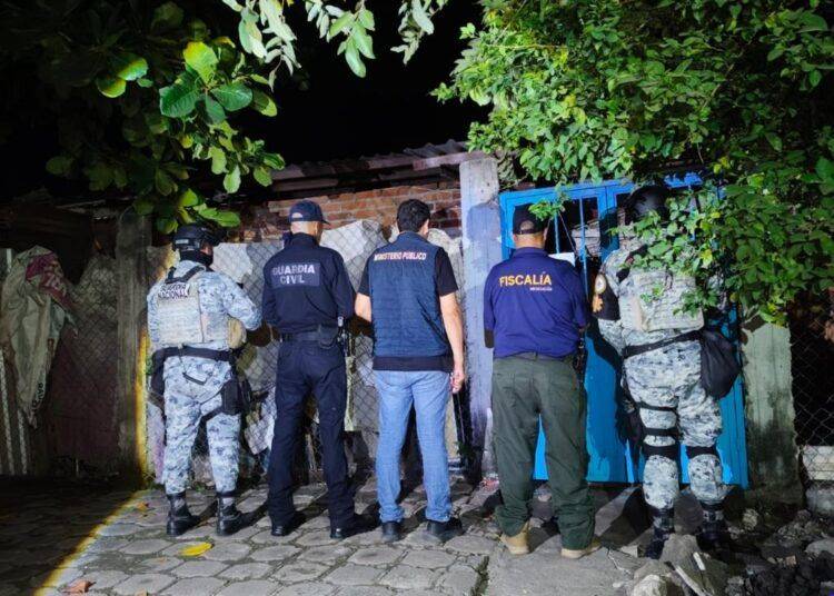 Asesinan a balazos a hombre en la colonia Bosques del Olimpo; muere cuando era trasladado a hospital en Uruapan