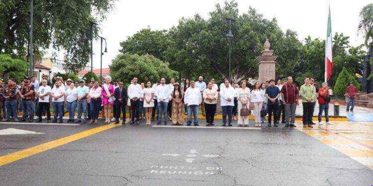Fanny Arreola pega Bando de la Feria Octubrina 2026 con un llamado a la civilidad, la legalidad y la unidad de Apatzingán