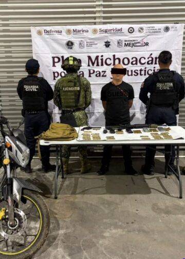 Atacan a balazos dos viviendas en Parácuaro; movilizan Ejército y Guardia Nacional